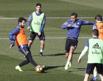 Durante el entrenamiento jugaron un partidillo, y Bale apunta a titular.