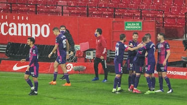 Celebrate score of Raul Carnero of Valladolid during LaLiga, football match played between Sevilla Futbol Club and Real Valladolid at Ramon Sanchez Pizjuan Stadium on December 19, 2020 in Sevilla, Spain.
AFP7
19/12/2020 ONLY FOR USE IN SPAIN