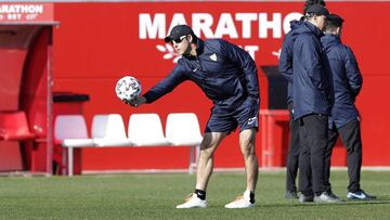 Lopetegui mantuvo una larga charla con sus jugadores en el entrenamiento de ayer para evitar sorpresas desagradables hoy.