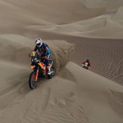 Quintanilla se pasa con la calculadora y Brabec es líder