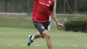 Llorente vuelve al trabajo en Lezama tras sus vacaciones