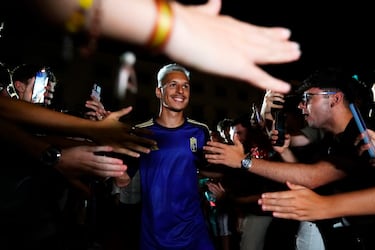 El Granada presenta sus espectaculares camisetas de Primera