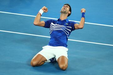 Djokovic pasó por encima de Nadal (6-3,6-2,6-3) para conquistar su séptima corona en Melbourne, que le convierte en el jugador más exitoso del torneo, y su 15º Grand Slam.