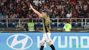 Futbol, Junior de Barranquilla vs Colo Colo.
Octavos de Final, Copa Libertadores 2024.
El jugador de Colo Colo, Lucas Cepeda, celebra su gol contra Junior de Barranquilla durante el partido de copa libertadores disputado en el estadio Metropolitano Roberto Melendez en Barranquilla, Colombia.
20/08/2024
Jairo Cassiani/VizzorImage/Photosport
Football, Junior de Barranquilla vs Colo Colo.
Round of 16, Copa Libertadores 2024.
Colo Colo player, Lucas Cepeda, celebrate scoring against Jermein Pena of Junior de Barranquilla during the copa libertadores match at the Metropolitano Roberto Melendez stadium in Barranquilla, Colombia.
20/08/2024
Jairo Cassiani/VizzorImage/Photosport