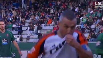 La celebración especial de Cazorla tras su primer gol con el Oviedo: es sentimiento puro