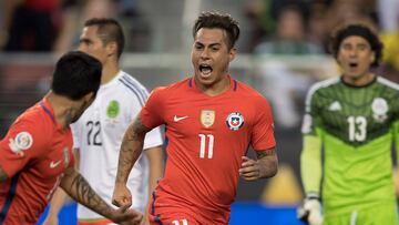 Eduardo Vargas llega este domingo a México para fichar por Tigres