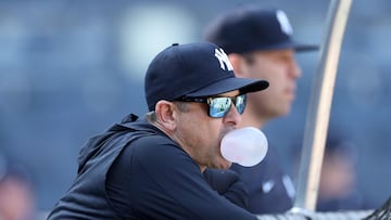 NEW YORK, NEW YORK - MAY 26: Manager Aaron Boone #17 of the New York Yankees looks on during batting practice before the game against the San Diego Padres at Yankee Stadium on May 26, 2023 in Bronx borough of New York City.   Elsa/Getty Images/AFP (Photo by ELSA / GETTY IMAGES NORTH AMERICA / Getty Images via AFP)