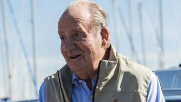 El rey Juan Carlos llega al Club Na&uacute;tico de Palma para presenciar la salida de la XIII Gaastra PalmaVela 2016.