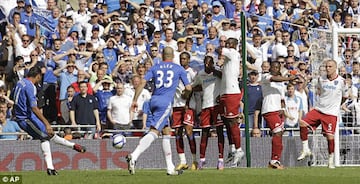 El marfileño anotó el gol que le dio el triunfo por segunda ocasión consecutiva a los Blues.
