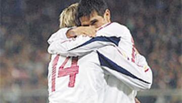 <b>PAREJA DE MODA</b>. Valerón y Torres hicieron disfrutar con su gran fútbol.