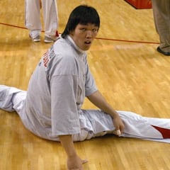 Prohibido jugar en Corea... ¡si mides más de dos metros!