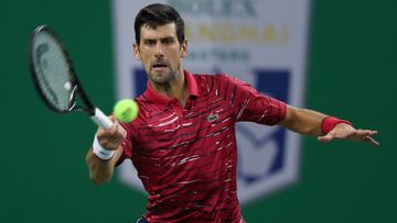 Djokovic arrolla a Shapovalov: "El hombro est¨¢ bien"