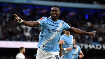 After an Alfie Devine own goal, Marc Guéhi netted late on as Manchester City beat the David Beckham and Gary Neville-owned Salford City in the fourth round.