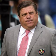 Miguel Herrera celebra su partido 500 como técnico