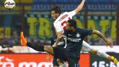 Guarín gana su primer duelo ante Ibarbo en Italia