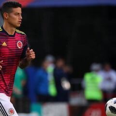 Napoli no tuerce el brazo y sigue esperando por James