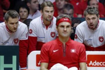 Roger Federer cayó fácil ante Gael Monfils por 6-1, 6-4 y 6-3 en el segundo encuentro de la final.