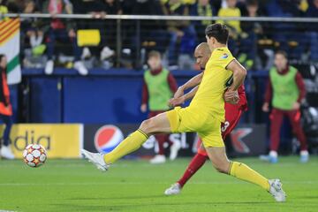 2-1. Fabinho marca el primer gol.