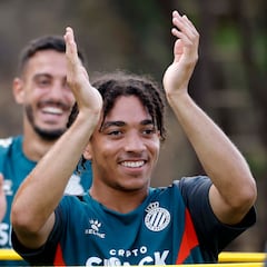 Luca Koleosho, un regreso al pasado