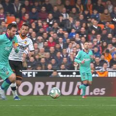 Coquelin enseña al mundo entero la forma más efectiva para que Messi no se te vaya