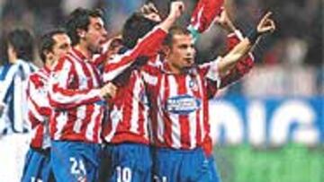 <b>UNA PIÑA</B>. El club ha solucionado los problemas económicos con los jugadores.