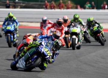 Valentino Rossi lideró la carrera desde la segunda vuelta.