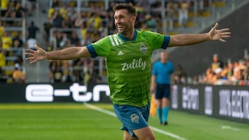 MLS: Seattle Sounders seal play-off place, New York Red Bulls keep hopes alive