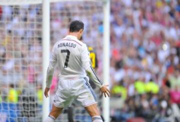 Cristiano Ronaldo: 15 goals in 23. 