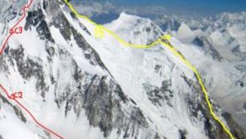 En amarillo, la ruta hecha por Alex Txikon, y en rojo la llevada a cabo por los polacos.