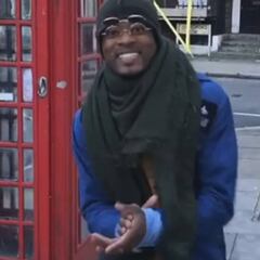 El show de Evra para celebrar su regreso a la Premier