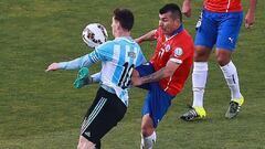 ¡Entró con todo! La recordada patada de Gary Medel a Messi