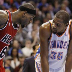 Durant: "LeBron James me mantiene despierto"