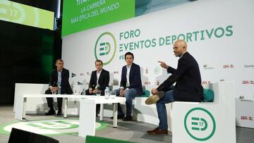 Manuel Tajada, C&eacute;sar Fraile, Luis Pasamontes y Antonio Lobato hablan en la mesa &#039;Titan Desert, la carrera m&aacute;s &eacute;pica del mundo&#039; durante el Foro Eventos Deportivos de As.