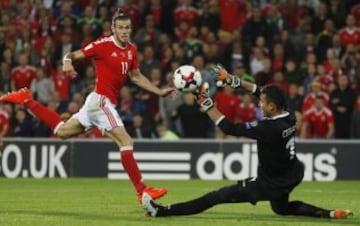 Gareth Bale anotó el gol 3-0 para Gales frente a Moldavia