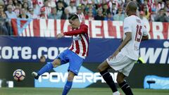 Fernando Torres volvió a jugar después del susto en Riazor