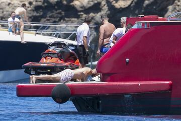 Benzema de vacaciones en Ibiza