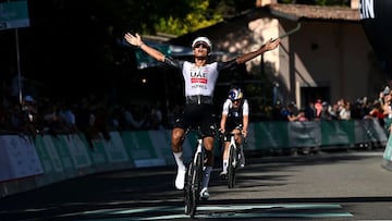 Del Toro, de nuevo, cumple con su favoritismo en el Giro de Emilia