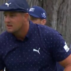 Esto no se ve todos los días: primera ronda, rompe el driver y la cara que pone lo dice todo