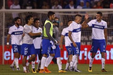 Los cruzados celebran su cuarto triunfo en el torneo de Clausura.