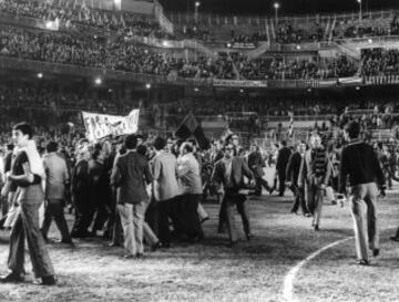 Gran escenario de finales. El 28 de mayo de 1969 se volvió a jugar la final de la Copa de Europa. Esta vez entre el Milan y el Ajax.