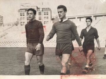 Adauto Iglesias jugó en el Real Madrid y con 31 años se marchó a Australia, donde fue pionero del 'soccer' e ídolo de la afición.