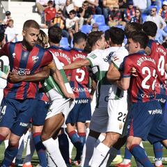 Huesca 2-1 Elche: resumen, goles y resultado