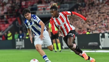 Momento del derbi vasco entre Athletic y Real Sociedad disputado en San Mamés.