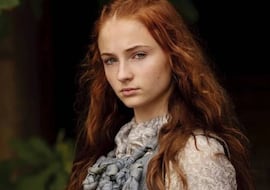 Sophie Turner, Sansa Stark en ‘Juego de tronos’: “No puedo ni escuchar el tema principal, me da una ansiedad loca”