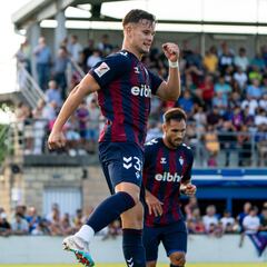 Troncho aspira a todo