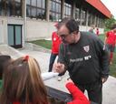 Bielsa vuelve a ser aclamado en Lezama