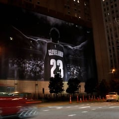 LeBron apoya a Hillary Clinton, ¿clave para conquistar Ohio?