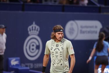 Alcaraz saca de quicio a Tsitsipas y busca su primer God車