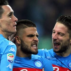 Insigne y Reina refuerzan el liderato del Nápoles