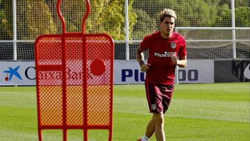 Giménez saltó al césped.